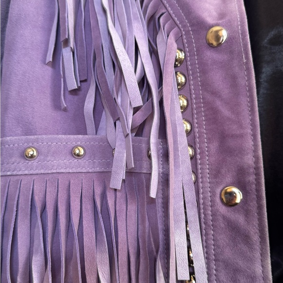 Understated suede jacket . - Picture 2 of 5